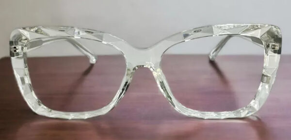 Cristal Clipon